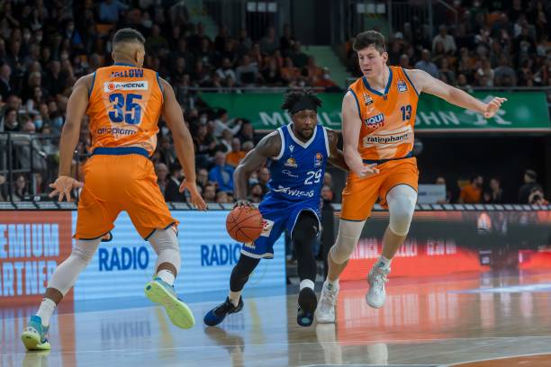 道坚固的防 道坚固的防