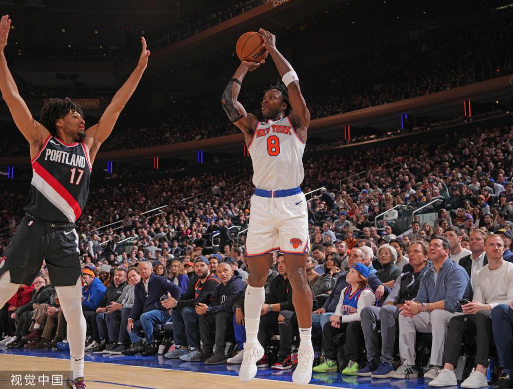 并因此锁定 并因此锁定